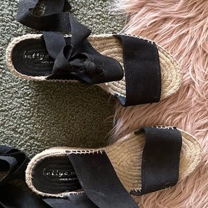 BETTYE MULLER Destiny Espadrilles Wedges Adorable Size 37